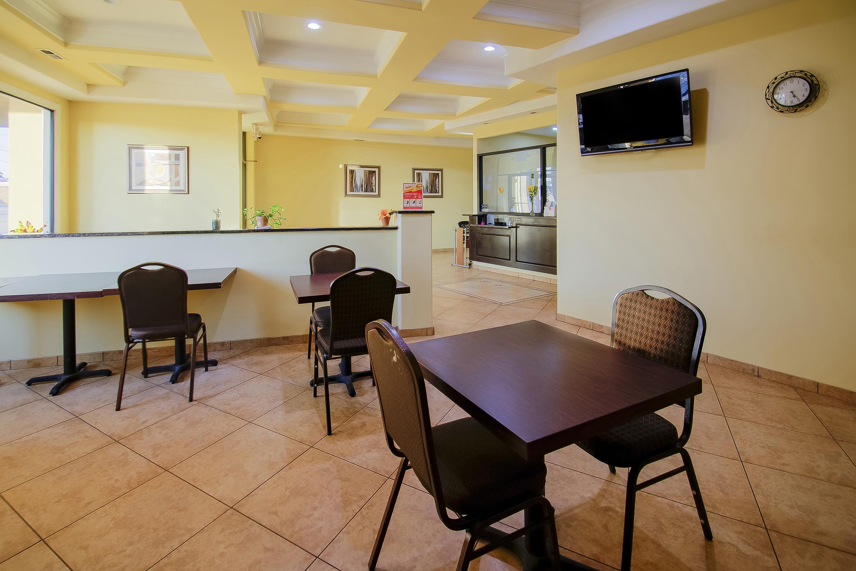 Baymont Inn & Suites Chocowinity/Washington Exterior foto